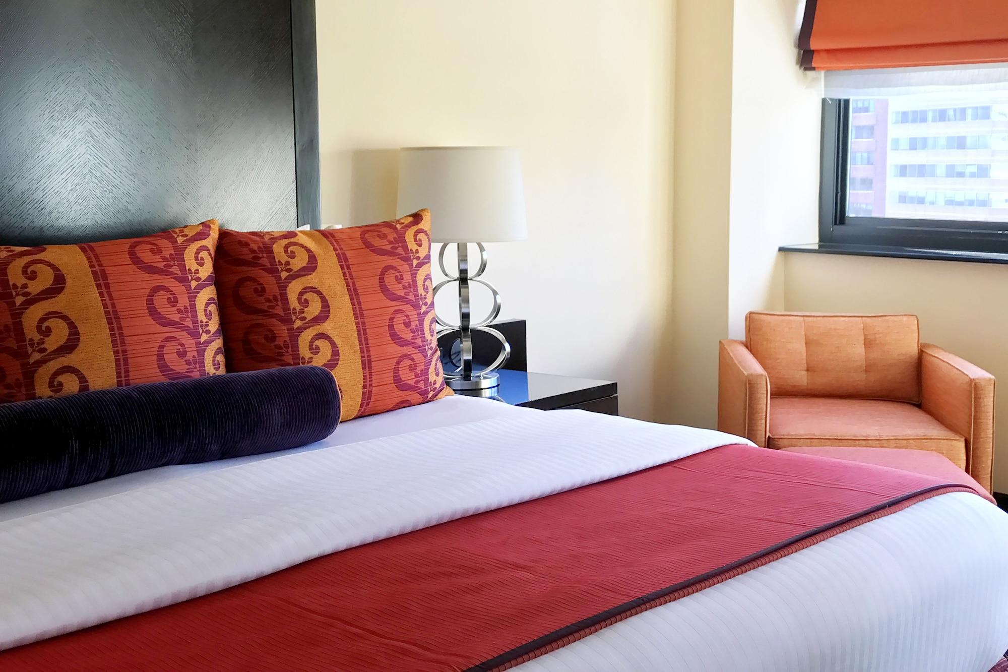 Plaza Hotel 4*